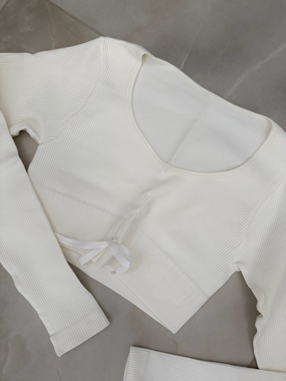 QINSEN Cropped Ribbed Lounge Set - Picture 3 of 4